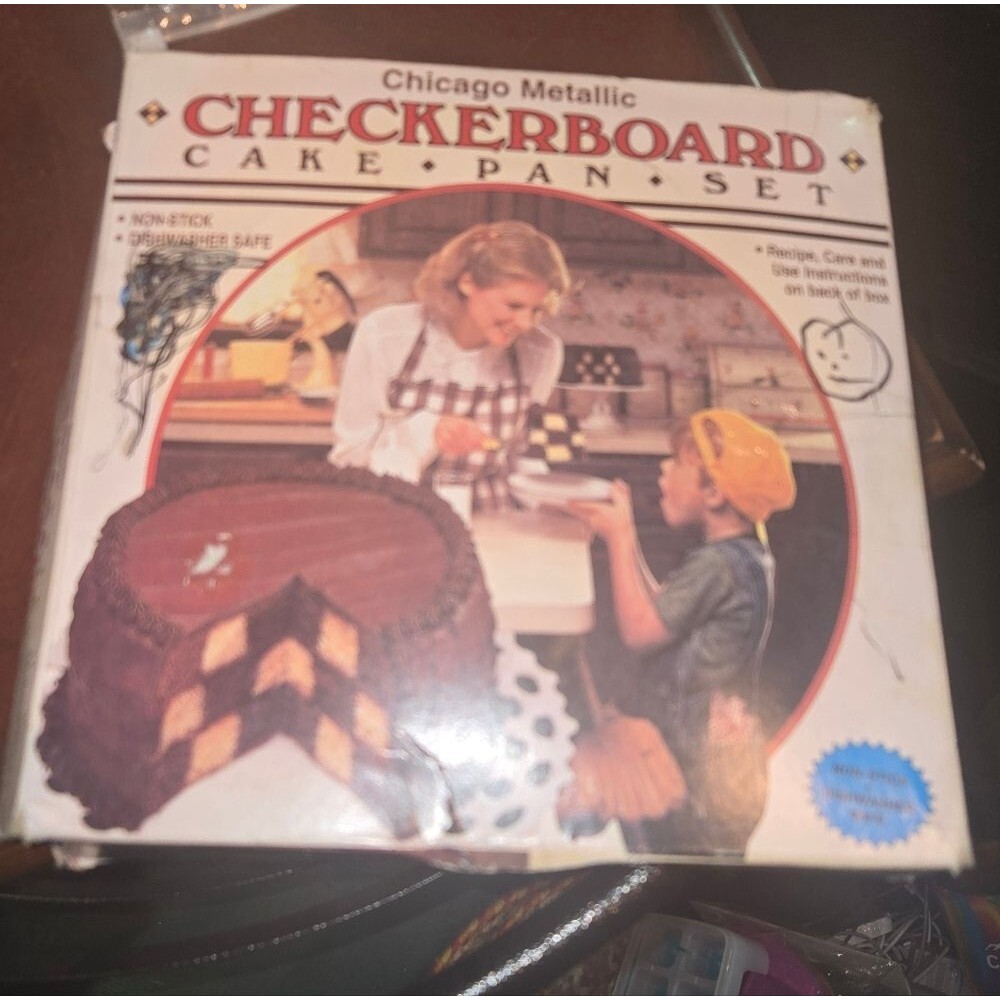 Chicago Metallic Checkerboard Cake Pan Set - Black and White